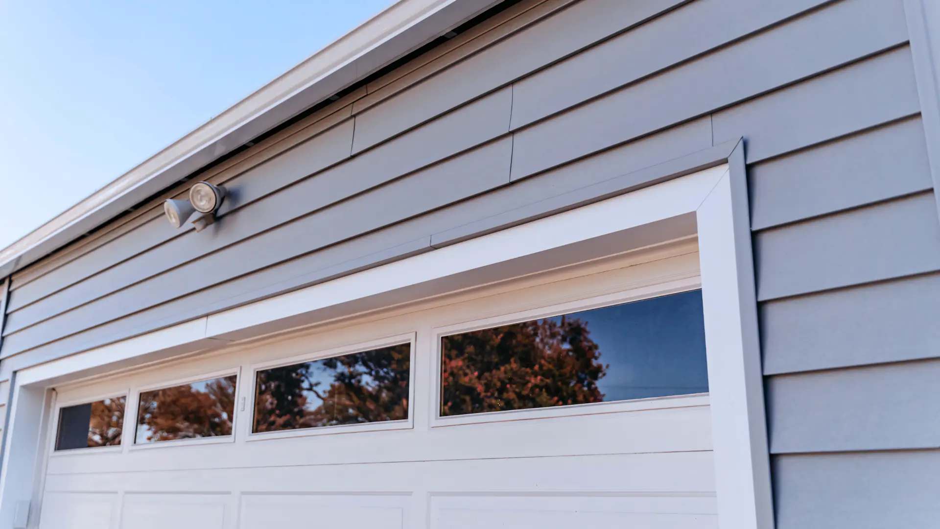 A full color 1920x1080 webp image of Alside vinyl siding used by CAT Exteriors.